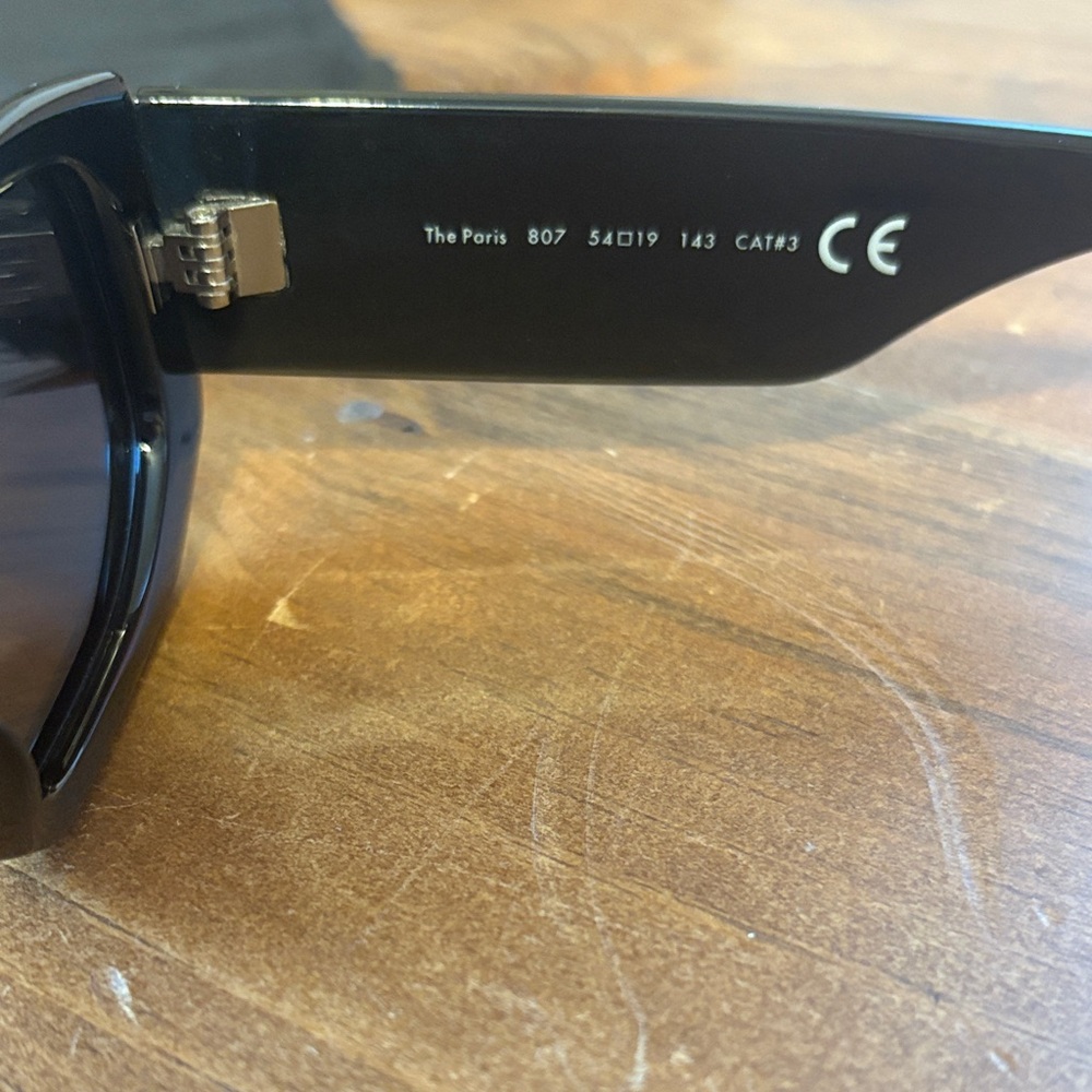 Black Rectangular Sunglasses With Case - image 2